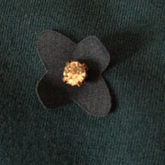 Lands’ end top in teal with rhinestone flowers - Picture 6 of 6